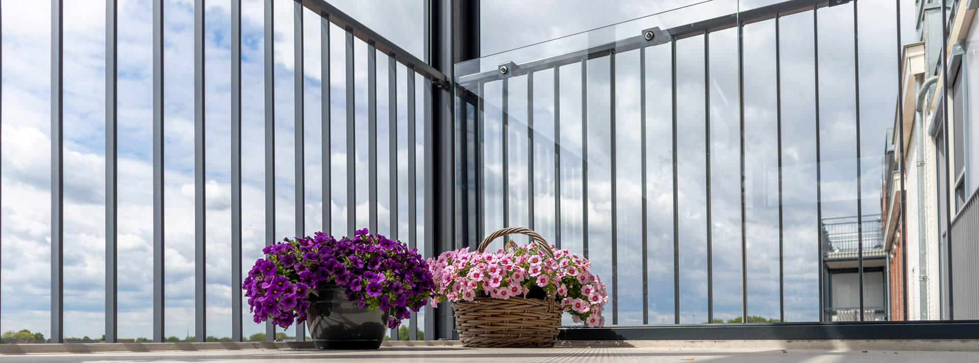 luchthaven Het beste Jabeth Wilson Glazen Windscherm Balkon | Metalura Balkonbeglazing